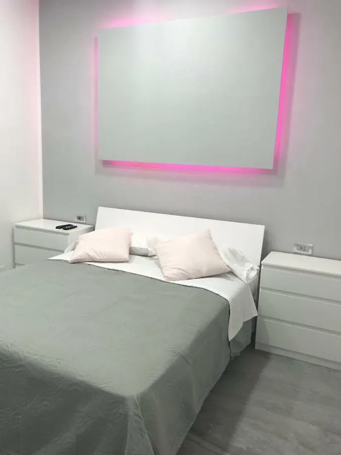 Fc Relais Bed & Breakfast Naples 2*,  Italy