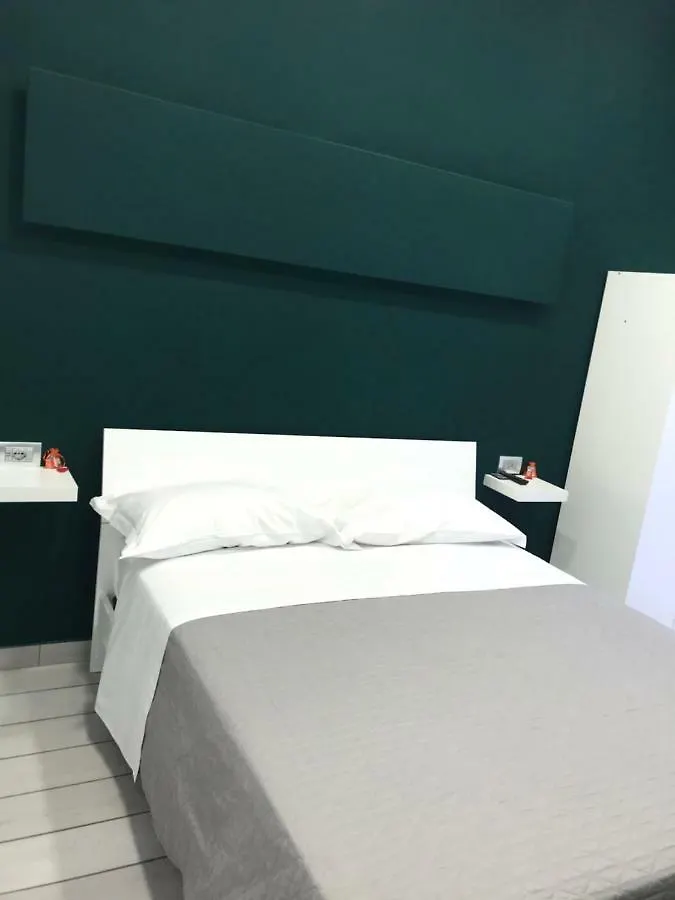 Fc Relais Bed & Breakfast Naples 2*,  Italy