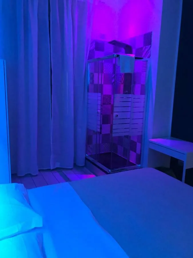 Bed and Breakfast Fc Relais Napoli 2*,